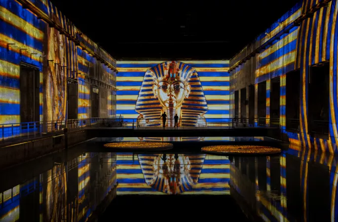 toutankhamon bandes bleu or reflets eau